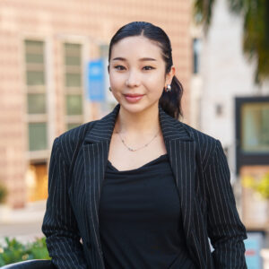 Portrait of Hollie Chiao